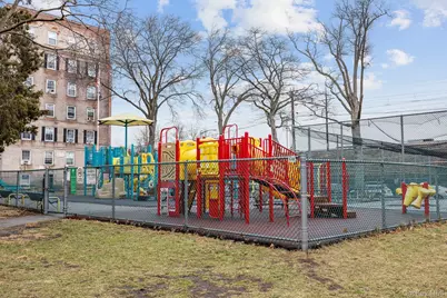 5525 31st Avenue #3L, Woodside, NY 11377 - Photo 17