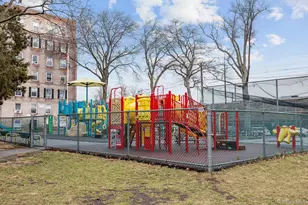 5525 31st Ave, Woodside, NY 11377 - Photo 17