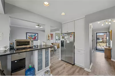 57 Richfield Street, Plainview, NY 11803 - Photo 13