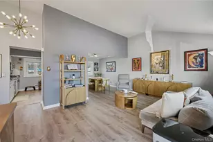 57 Richfield St, Plainview, NY 11803 - Photo 9