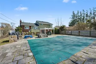 57 Richfield St, Plainview, NY 11803 - Photo 37