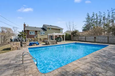 57 Richfield Street, Plainview, NY 11803 - Photo 39