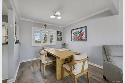 57 Richfield Street, Plainview, NY 11803 - Photo 11