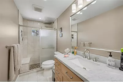 57 Richfield Street, Plainview, NY 11803 - Photo 25