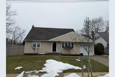 32 Montana Court, Syosset, NY 11791 - Photo 1