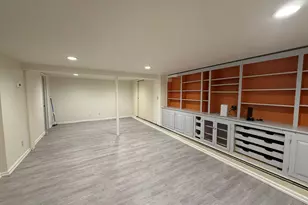 32 Montana Ct, Syosset, NY 11791 - Photo 13