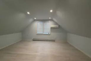 32 Montana Ct, Syosset, NY 11791 - Photo 9