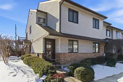 11 Balsam Court #11, Wantagh, NY 11793 - Photo 9