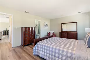 11 Balsam Ct, Wantagh, NY 11793 - Photo 7