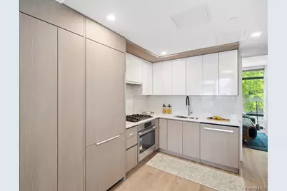 38-20 Parsons Boulevard #713, Flushing, NY 11354 - Photo 3