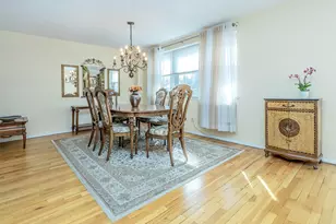 32 Pearsall, Glen Cove, NY 11542 - Photo 9