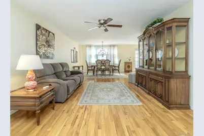 32 Pearsall #2D, Glen Cove, NY 11542 - Photo 5