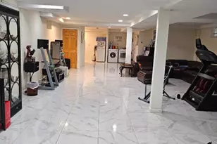 43-29 249th St, Little Neck, NY 11363 - Photo 11