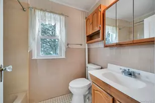 248-24 88th Dr, Bellerose, NY 11426 - Photo 33