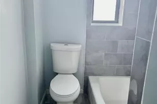 724 E 216th St, Bronx, NY 10467 - Photo 7