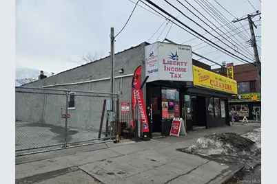 13302 Rockaway Boulevard, Ozone Park, NY 11420 - Photo 5