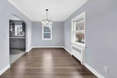 28 Crestmont Avenue, Yonkers, NY 10704 - Photo 7