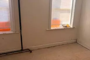 42 Carpenter Ave, Newburgh, NY 12550 - Photo 15