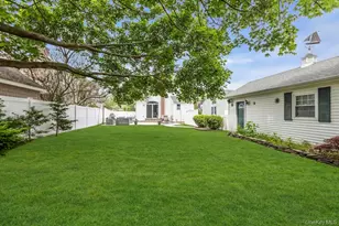 77 Rollstone Ave, West Sayville, NY 11796 - Photo 33