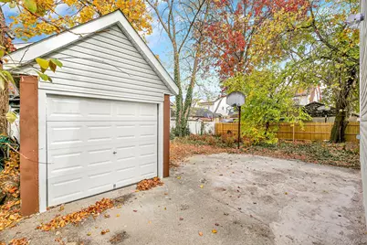 18805 Liberty Avenue, Saint Albans, NY 11412 - Photo 13