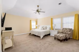 14 Vantage Ct, Port Jefferson, NY 11777 - Photo 17