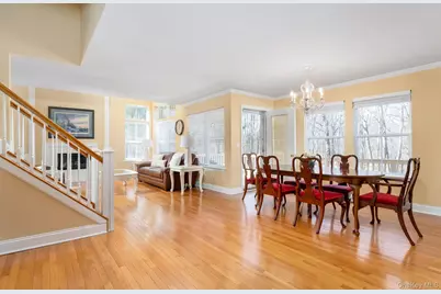 14 Vantage Court, Port Jefferson, NY 11777 - Photo 3