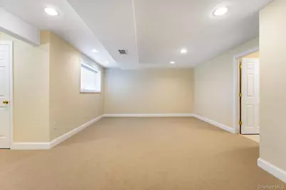 14 Vantage Court, Port Jefferson, NY 11777 - Photo 25