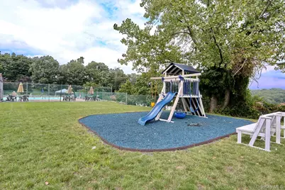 65 Buckingham Court, Pomona, NY 10970 - Photo 17