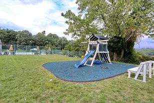 65 Buckingham Ct, Pomona, NY 10970 - Photo 17