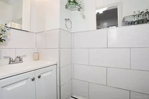 65 Buckingham Ct, Pomona, NY 10970 - Photo 5