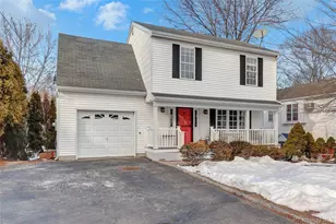 21 Woodside Ave, Port Jefferson, NY 11777 - Photo 3