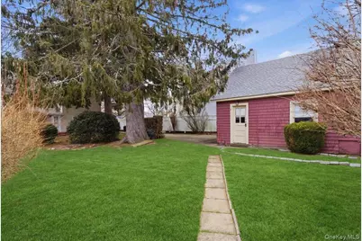 2097 Washington Avenue, Seaford, NY 11783 - Photo 27