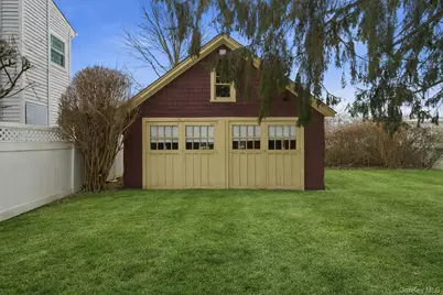 2097 Washington Avenue, Seaford, NY 11783 - Photo 31