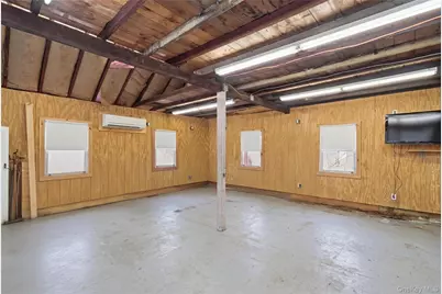 2097 Washington Avenue, Seaford, NY 11783 - Photo 21