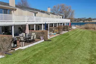 61 W Tiana Rd, Hampton Bays, NY 11946 - Photo 17