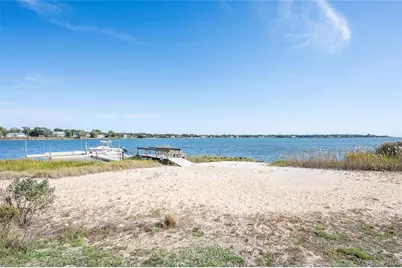 61 W Tiana Road #10, Hampton Bays, NY 11946 - Photo 19