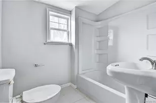 202 Midland Lake Rd, Middletown, NY 10941 - Photo 17