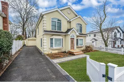 18 E Lyons Street, Melville, NY 11747 - Photo 1