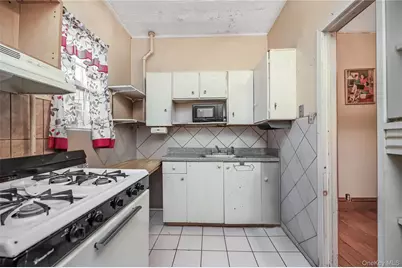 442 Lafayette Avenue, Brooklyn, NY 11238 - Photo 3