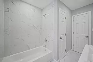 1730 Heckscher Ave, Bay Shore, NY 11706 - Photo 27