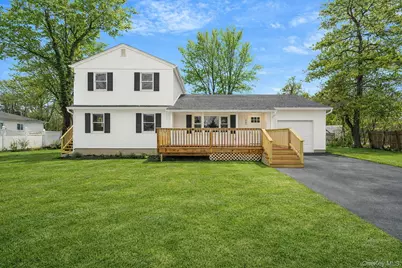 1730 Heckscher Avenue, Bay Shore, NY 11706 - Photo 1