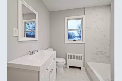 1730 Heckscher Avenue, Bay Shore, NY 11706 - Photo 17