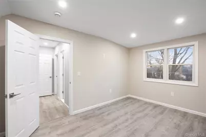 6 Grand Haven Court, Commack, NY 11725 - Photo 17