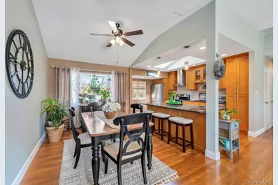 3 Terrace Drive, Hauppauge, NY 11788 - Photo 5