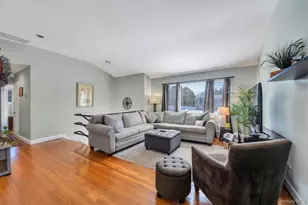 3 Terrace Dr, Hauppauge, NY 11788 - Photo 3