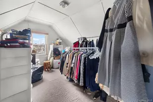 217 Bennett Ave, Hempstead, NY 11550 - Photo 33