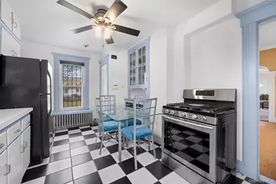 217 Bennett Avenue, Hempstead, NY 11550 - Photo 17