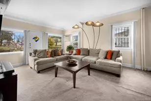 217 Bennett Ave, Hempstead, NY 11550 - Photo 5