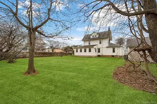 217 Bennett Ave, Hempstead, NY 11550 - Photo 37