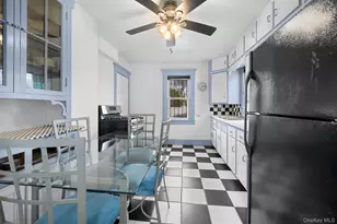 217 Bennett Ave, Hempstead, NY 11550 - Photo 19